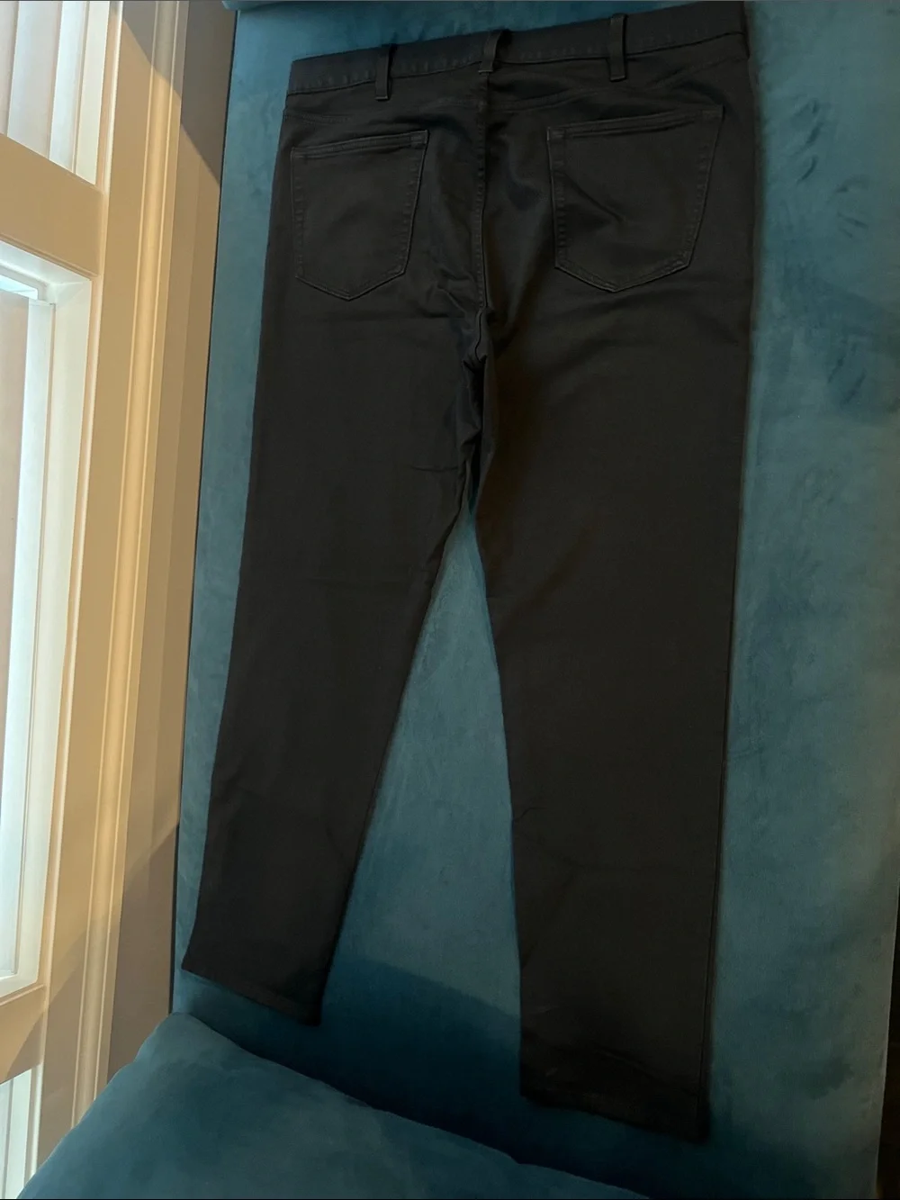 Banana Republic Men's Black Pants - Tapered Fit 38x32
